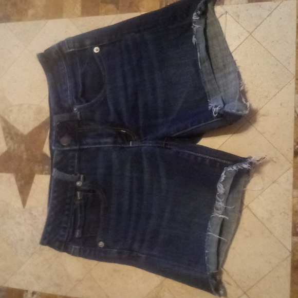American Eagle Woman's Shorts size 6 - Picture 1 of 4